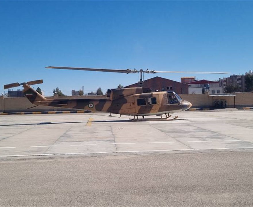 🚁 عملیات هوایی اورژانس برای نجات مصدوم حادثه جاده‌ای در محورسیرجان-بندرعباس  📢 به گزارش روابط‌عمومی اورژانس پیش‌ بیمارستانی و مدیریت حوادث دانشکده علوم پزشکی سیرجان:   درمورخ ۱۴۰۴/۰۹/۲۱ پی واژگونی یک دستگاه تریلی  در محور سیرجان به بندرعباس  ۱۰کیلومتر ب